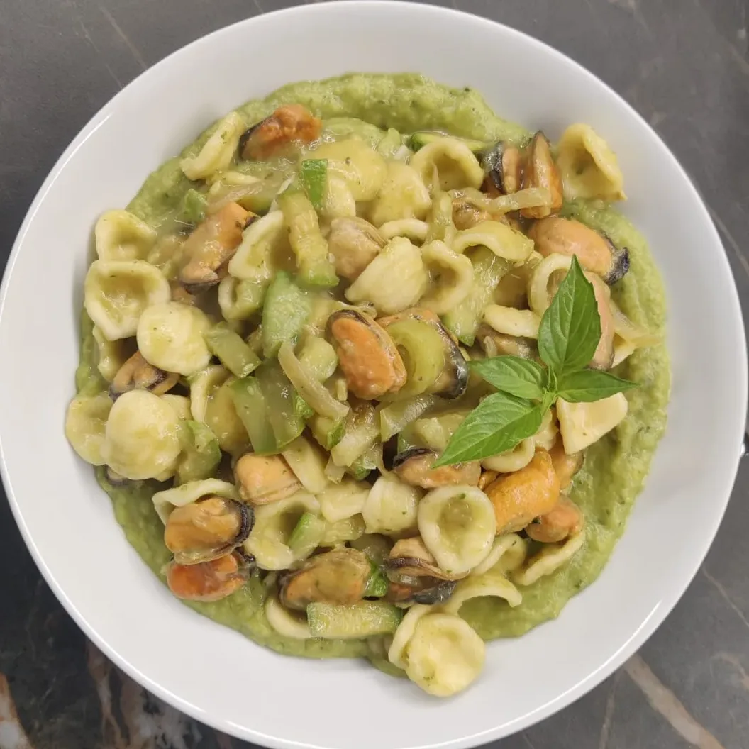 PASTA ZUCCHINE E COZZE