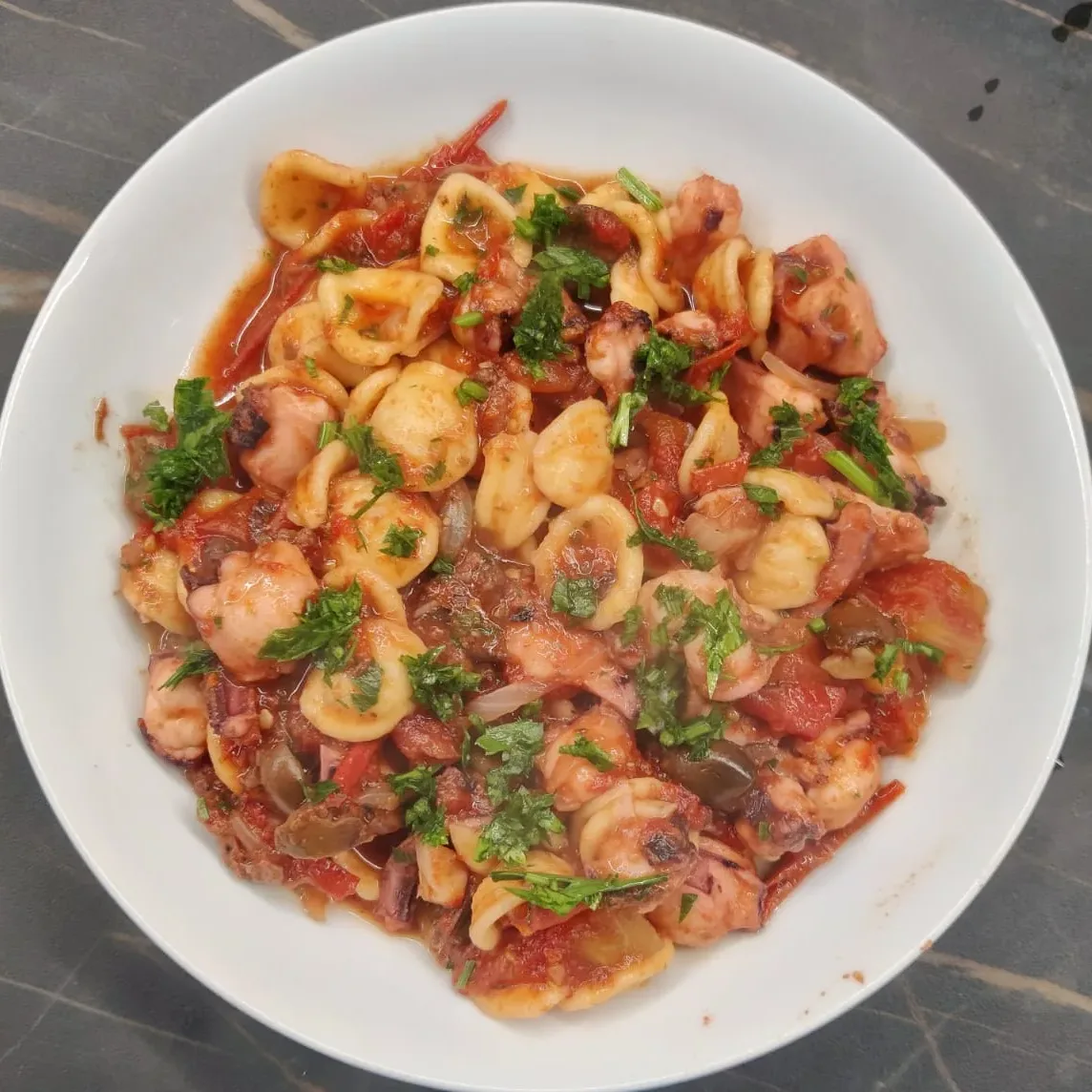 PASTA AL RAGU’ DI POLPO