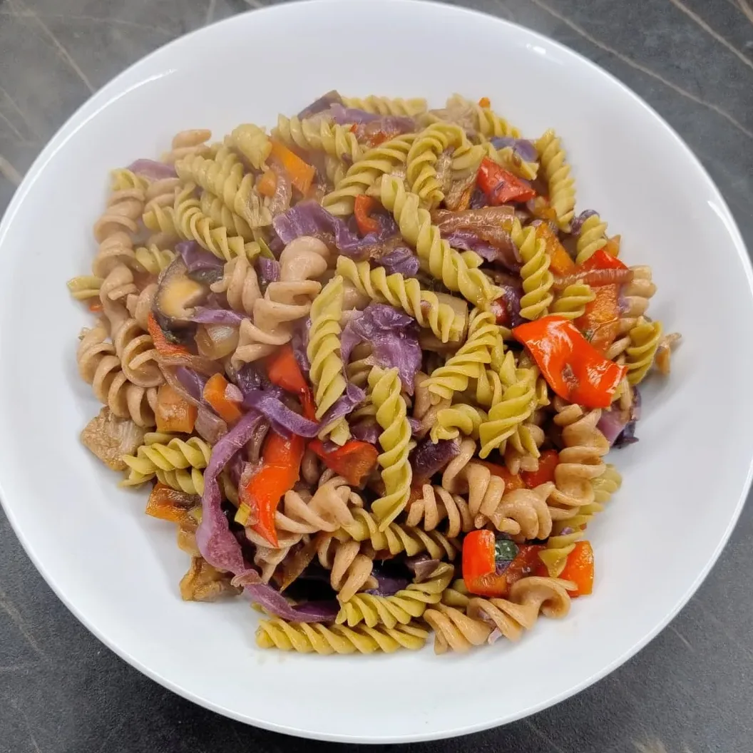 PASTA DI FARRO E PISELLI ALLE VERDURE