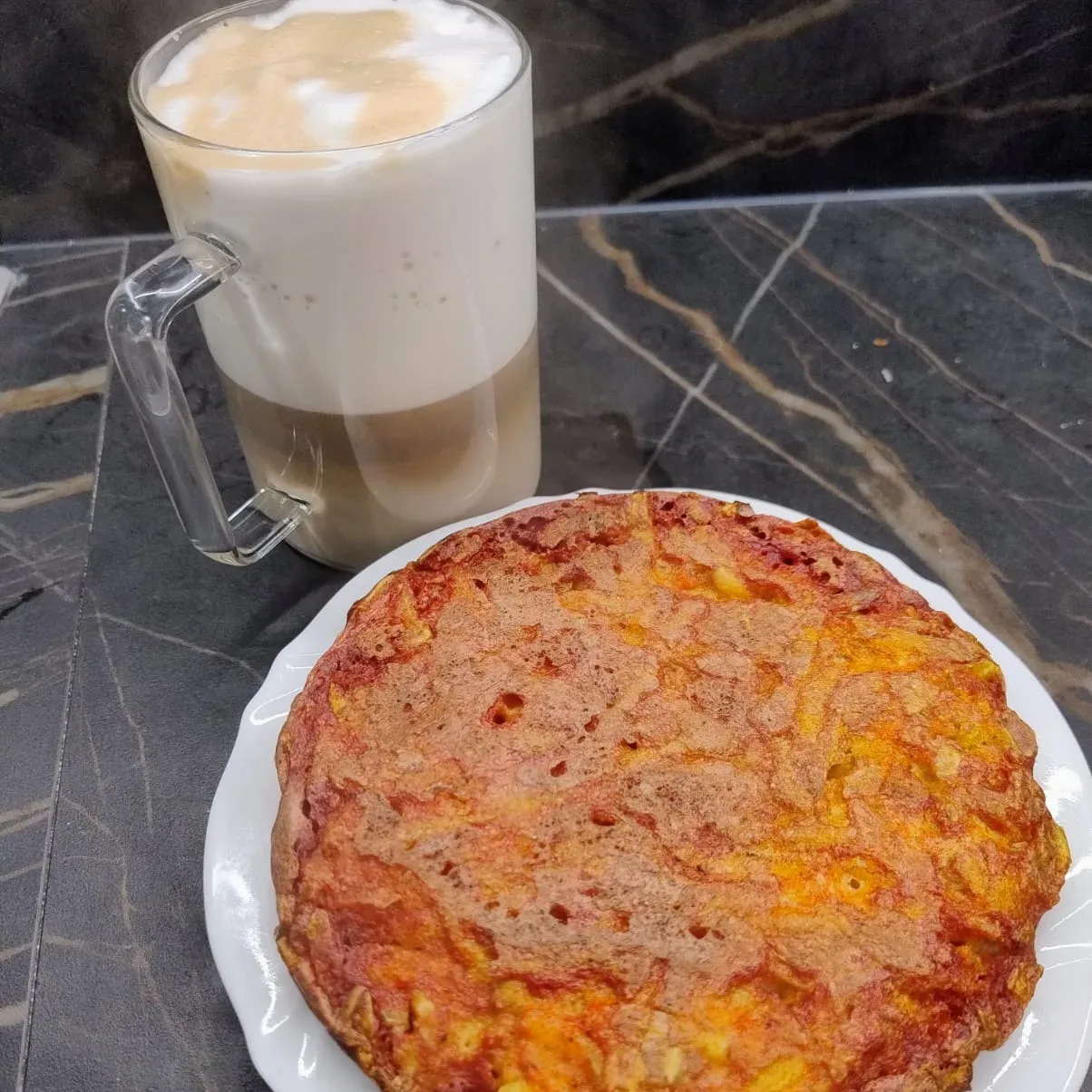 COLAZIONE CON GIGA PANCAKE alla mela